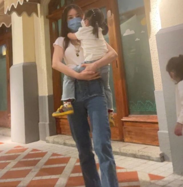 郭富城健身图片_郭富城健身房代言_郭富城健身
