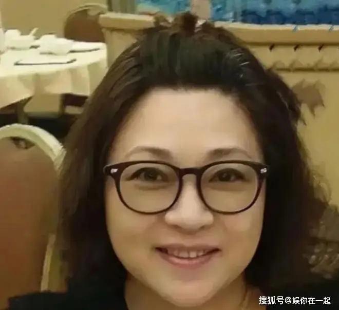 黄秋燕的女儿真的是足球冠军吗_世界足球冠军黄秋燕女儿_黄秋燕女儿踢足球