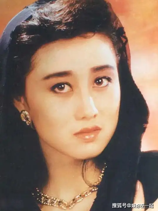 世界足球冠军黄秋燕女儿_黄秋燕的女儿真的是足球冠军吗_黄秋燕女儿踢足球