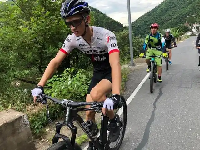 王萍竞走冠军_冠军竞走王萍是谁_冠军竞走王萍视频