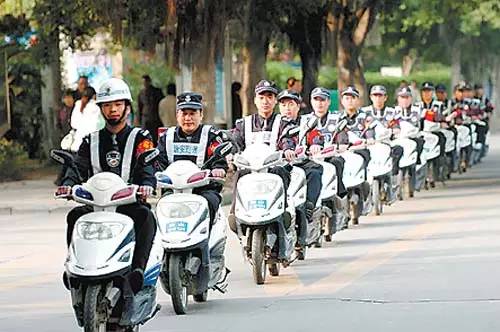 瑞典美女谈中国生活方式_瑞典谈美女方式生活中国视频_瑞典妹子