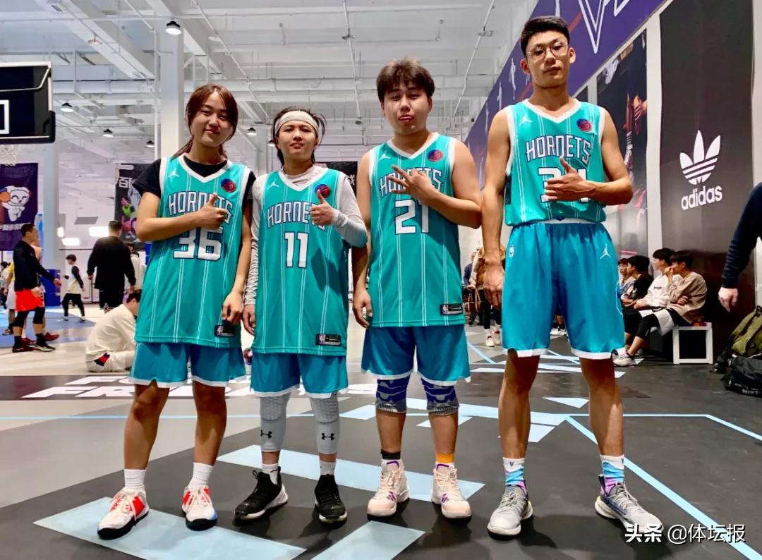 篮球比赛规则三人_图解篮球参赛三人规则视频_三人篮球参赛规则图解