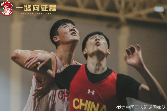 图解篮球参赛三人规则视频_三人篮球参赛规则图解_篮球比赛规则三人