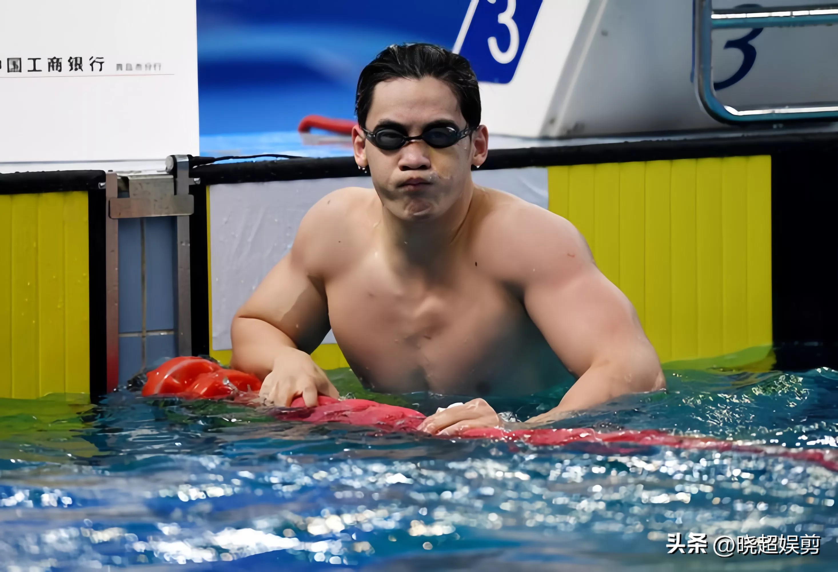 2023年的中国游泳男冠军_游泳冠军男子名单_游泳冠军中国男子